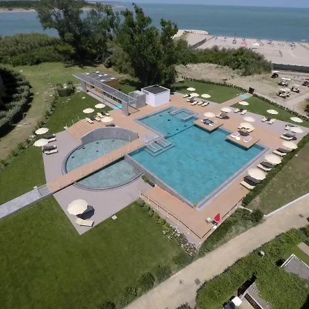 Capo Nord Junior Resort